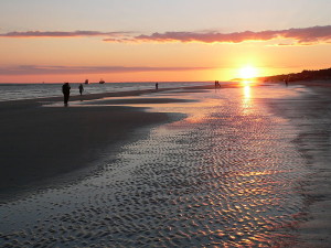 800px-Sunset_at_the_Beach_on_Hilton_Head_Island